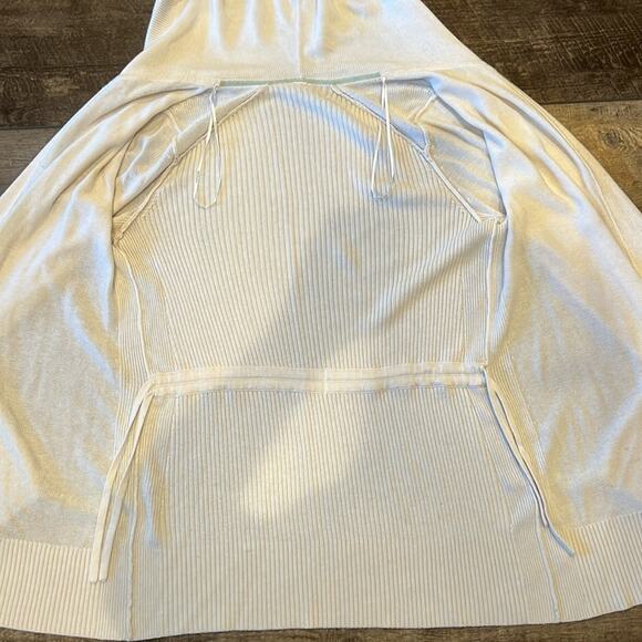 Lululemon Heathered White Peace of Mind Wrap Size 6 - Picture 4 of 9